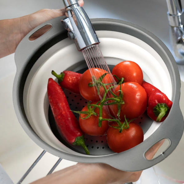 Small, Round, Plastic Collapsible Colander